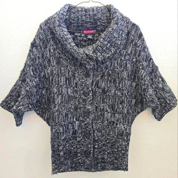 Vintage Say What? Black and Gray Cardigan Size Large Dolman Sleeves Chunky Knit - Picture 1 of 4